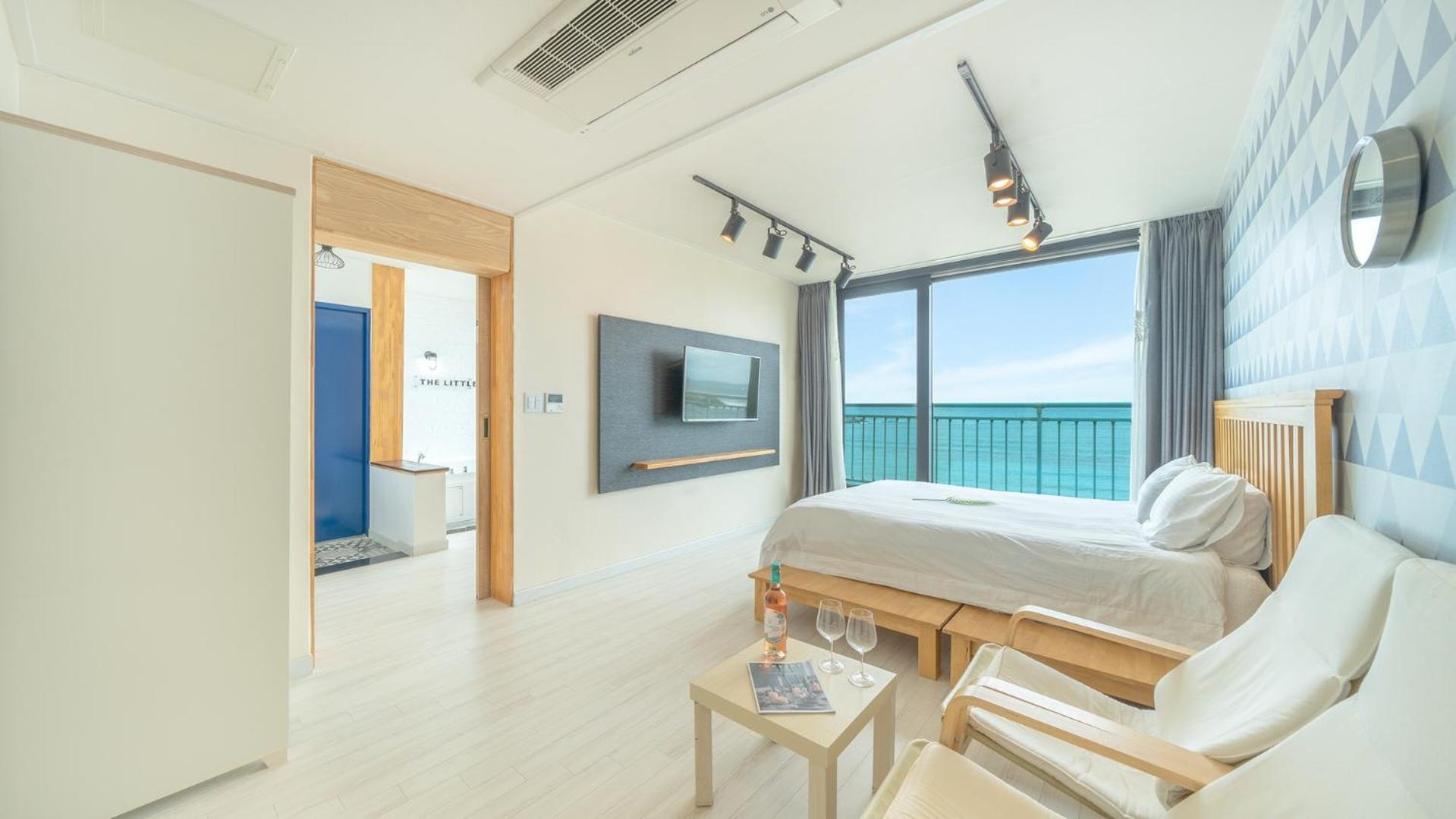 Goseong Littlesquare Oceanview Pension Rum bild